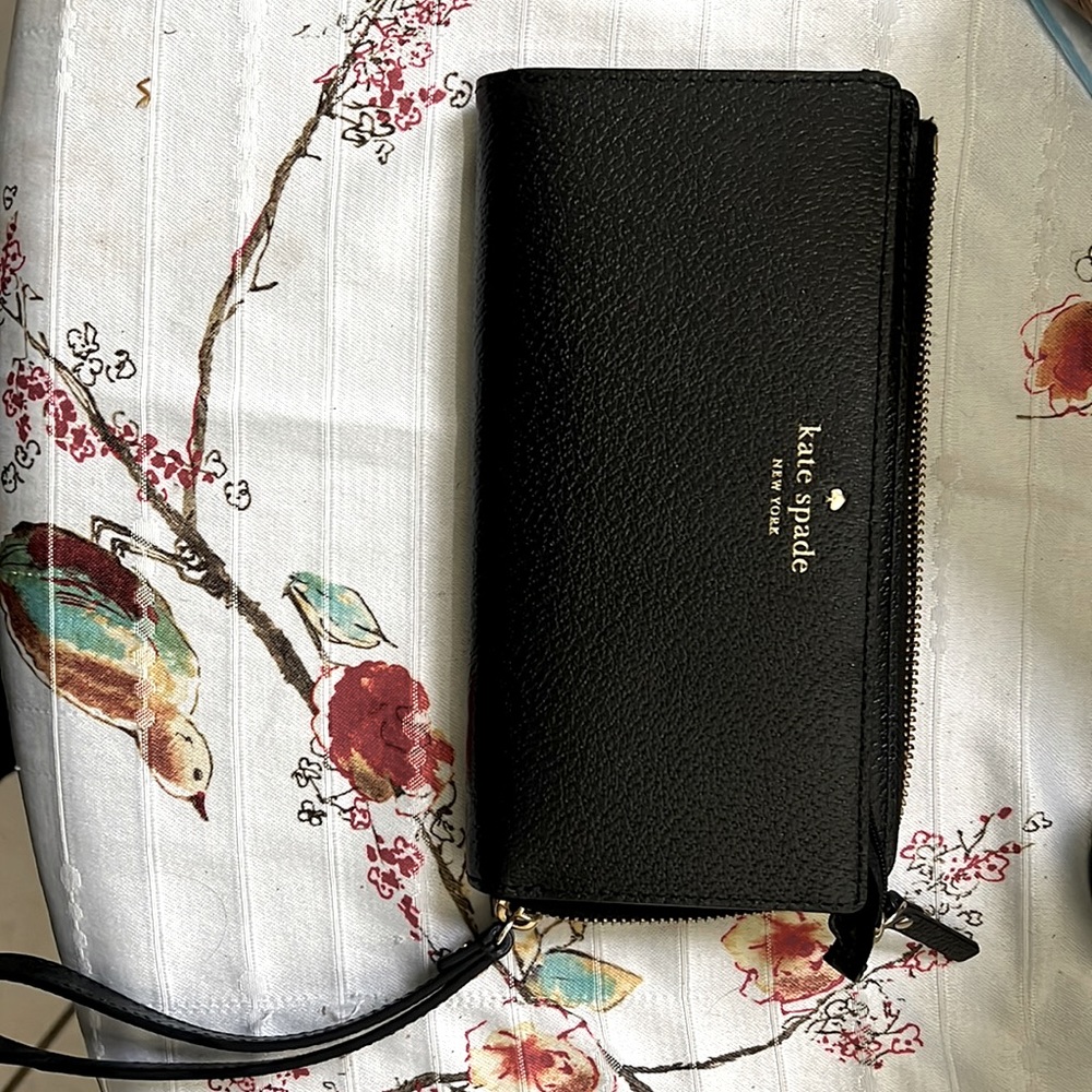 Kate Spade New York Wristlet